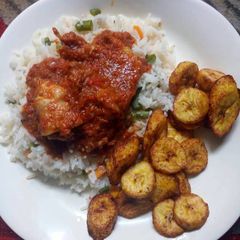 A picture of Vegetable rice with plantains.