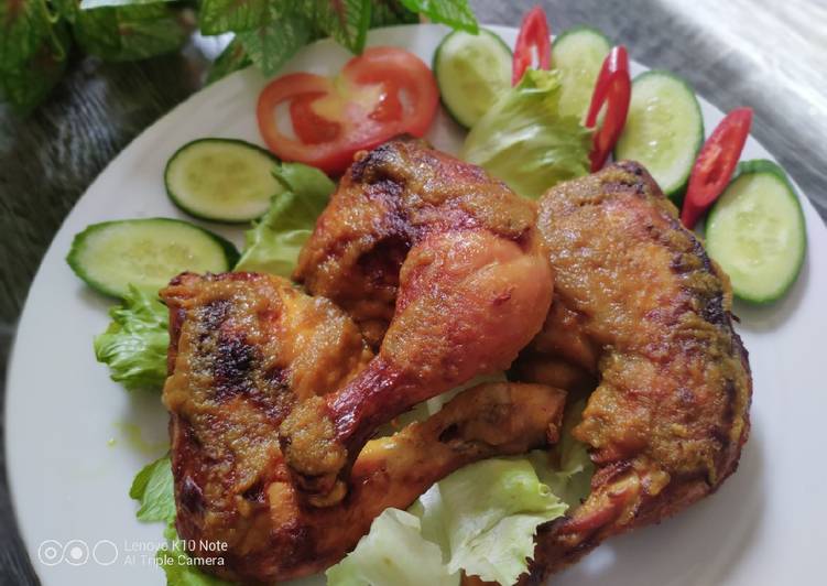 Cara Gampang Membuat Ayam Panggang Pedas Bumbu Kuning yang Lezat