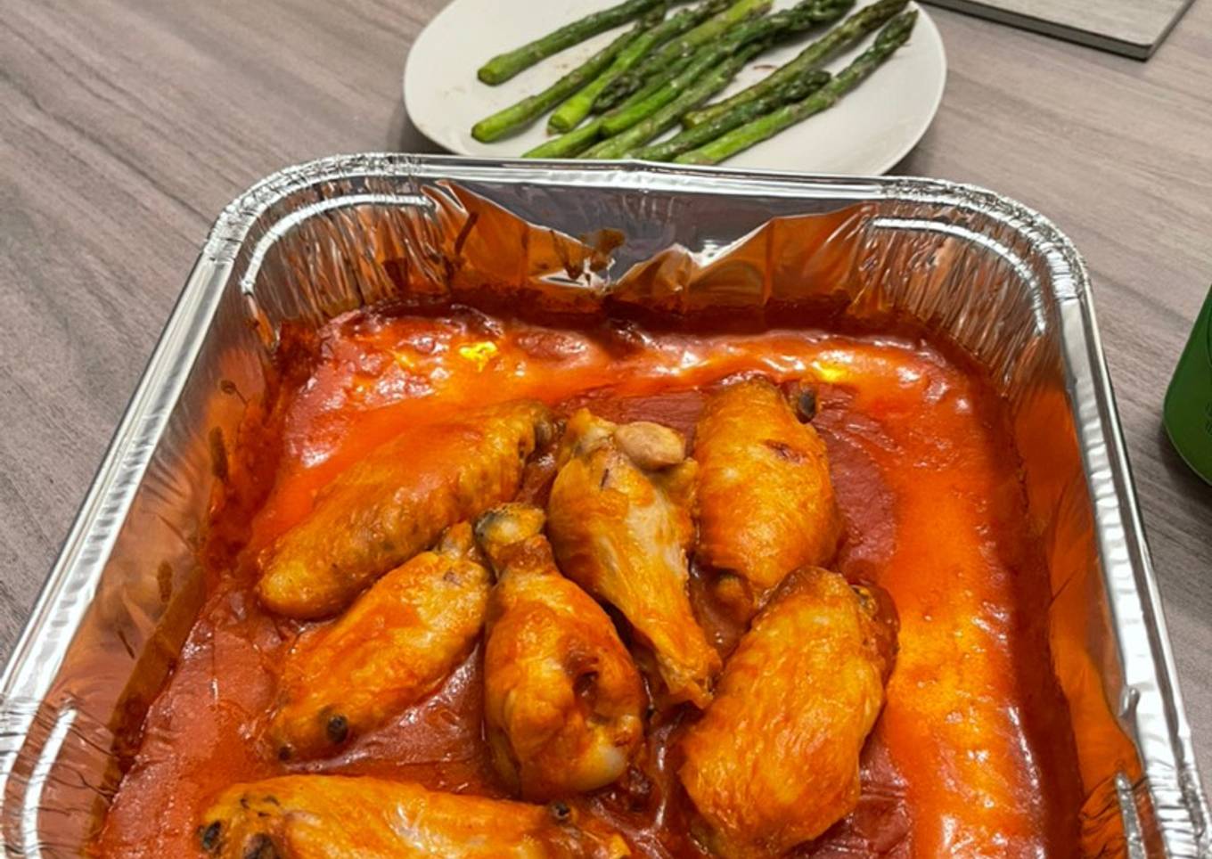 Alitas de pollo con salsa picante (Buffalo wings)