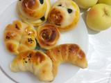 کروسان سیب و دارچین