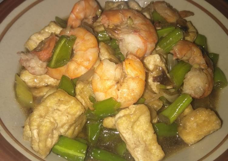 Tumis udang saus tiram