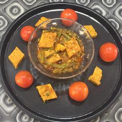 A picture of Cluster(guvara) beans dhokli curry.