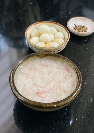 Hình của món Cháo Thịt Bò Bằm Trứng Cút.