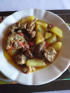 O poză a rețetei Tocăniță cu carne de miel și cartofi.