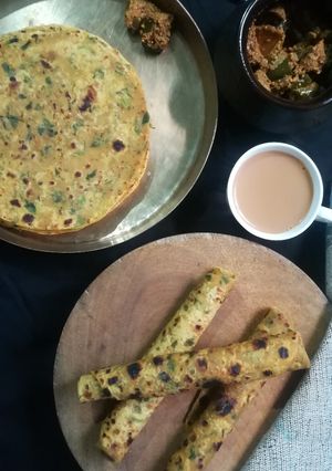 मेथी थेपला (Methi Thepla recipe in Hindi) रेसिपी मुख्य फोटो