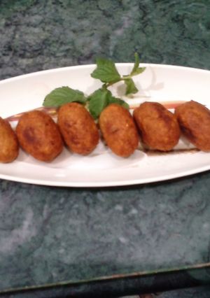 A picture of Raw banana kabab.
