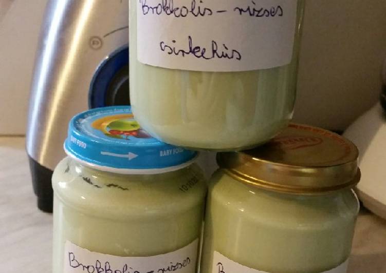 Brokkolis-rizses csirkehús (babáknak)