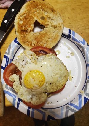 A picture of Breakfeast egg sandwich.