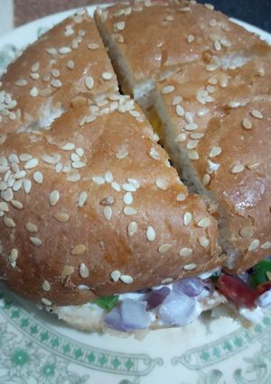 A picture of Tikki Burger.