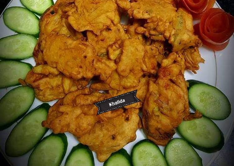 Recipe of Any-night-of-the-week Mixed Vegetable Pakoras