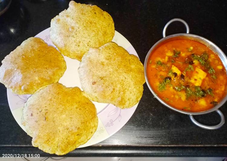 How to Prepare Quick Palak Puri with yummy Allu-Mattar-paneer curry/ sabzi 😊