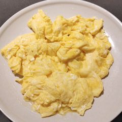 A picture of Simple Scrambled Eggs.