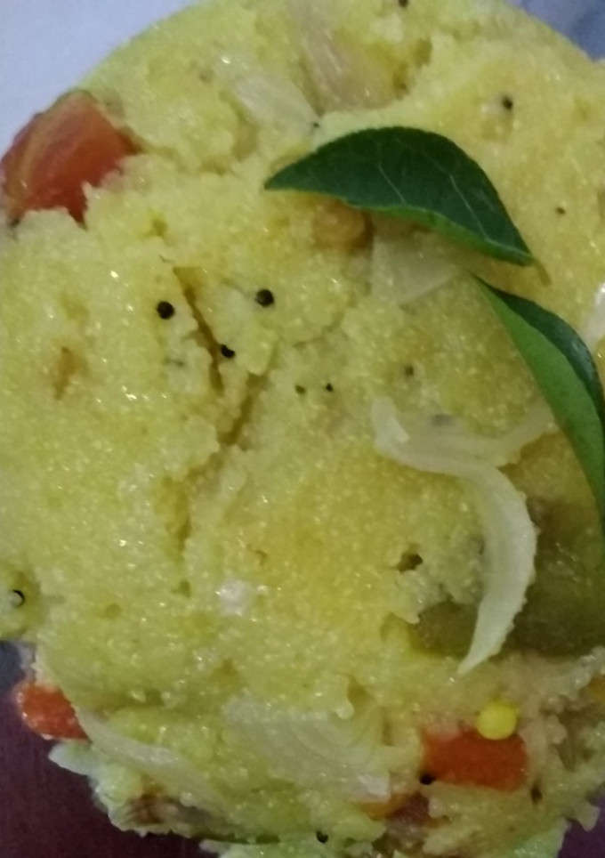 ரவா கிச்சடி /கேரட்  /சுஜி செய்முறை முக்கிய புகைப்படம்