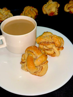 சின்னமோன் பன் (Cinnamon bun recipe in tamil) செய்முறை முக்கிய புகைப்படம்