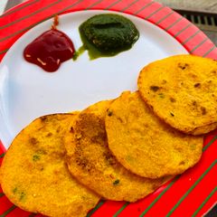 Dal chawal chilla A picture of Dal chawal chilla.