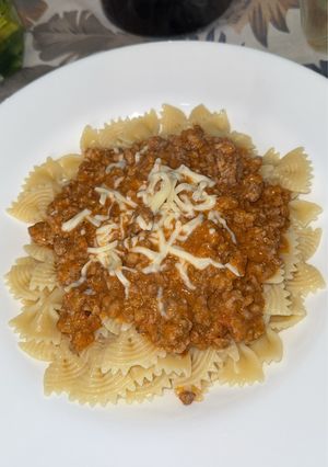 O poză a rețetei Paste cu carne tocata si Philadelphia.