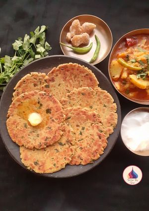 A picture of Jowar Bhakhri.