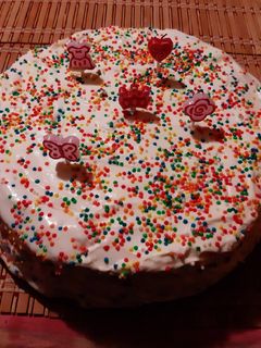 Una foto de Mini torta de bizcocho durazno crema manjar