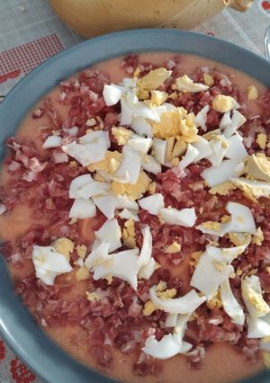 Una foto de Salmorejo cordobés 🍅🍅