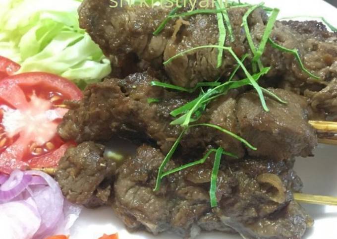 Wajib coba! Resep bikin Sate Daging Sapi hidangan Hari Raya dijamin enak