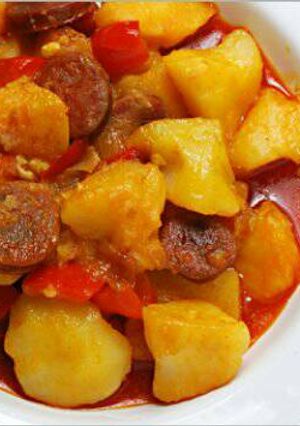 Una foto de Patatas a la riojana