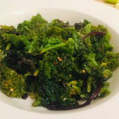 A picture of Stir fried kale 🥬.