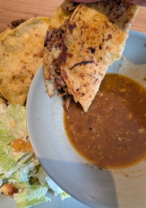A picture of Slow Cooker Shredded Beef Tacos.