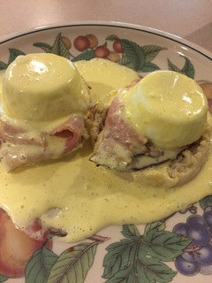 A picture of Easy Eggs Benedict.
