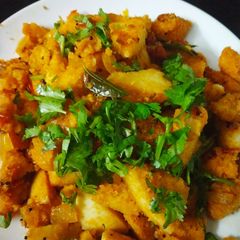 A picture of Masala vegetable idli.
