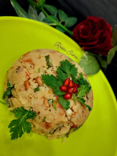 सेमोलिना उपमा (semolina upma recipe in Hindi) रेसिपी मुख्य फोटो