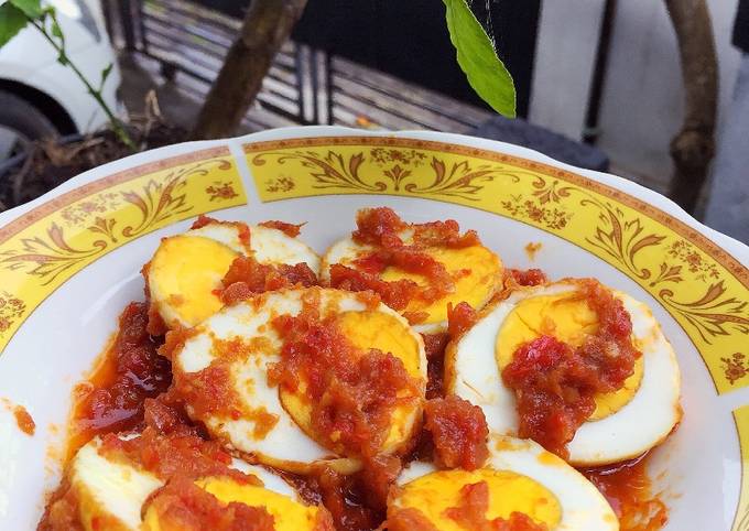 Resep Telur Ayam Bumbu Sambal Oleh Arsini Cookpad