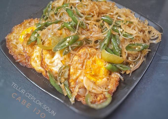 Resep Telur Ceplok Soun Cabe Ijo Oleh Hadleny Kitchen Cookpad