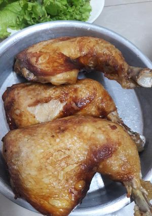 Hình của món Đùi gà xối mỡ.