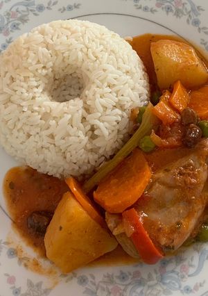 Una foto de Estofado de pollo 👍🏼