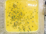 Kokos-Kürbiscremesuppe mit Curry