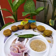 A picture of Gujarati dal vada.