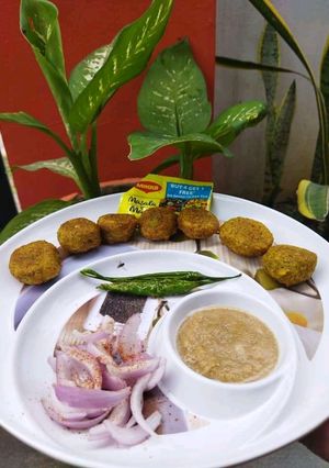 A picture of Gujarati dal vada.