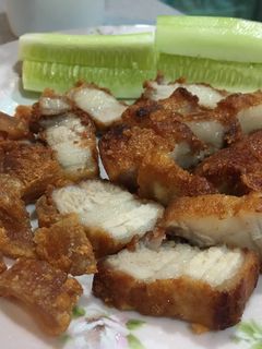 รูปของ หมูสามชั้นทอดน้ำปลา (กรอบนอกนุ่มใน)
