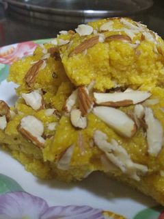 आम कलाकंद (Aam kalakand recipe in hindi) रेसिपी मुख्य फोटो