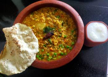 How to Prepare Appetizing Dal Khichdi