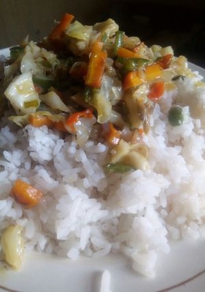 A picture of White Rice & Stir Fry Vegetable Stew.