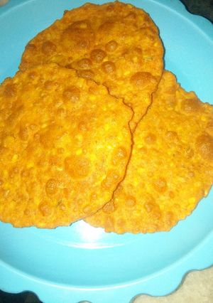 मूंग दाल की पूरी (Moong Dal ki puri recipe in Hindi) रेसिपी मुख्य फोटो