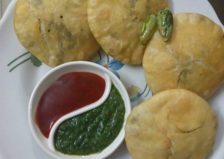 Matar khasta kachori