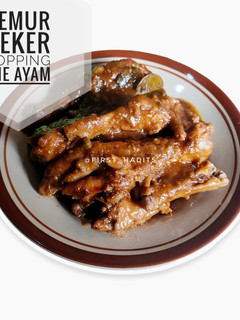 Foto resep Semur Ceker Topping Mie Ayam