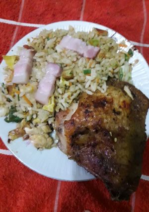 Una foto de Pollo a la olla y arroz salteado con verduras#essenTamara