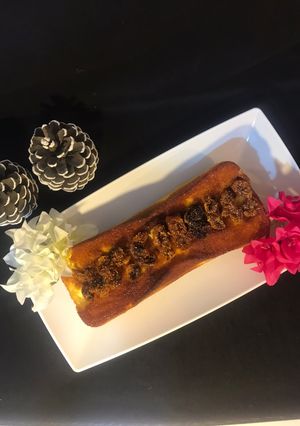 عکسی از دستور کیک آپسایدداون انجیر خشک