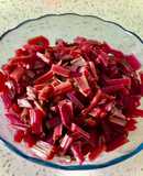 Ensalada de tallos de betarraga