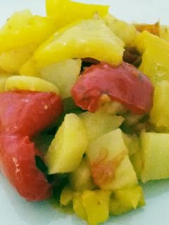 Una foto de Patate e peperoni