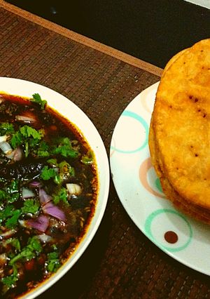 A picture of Dal Pakwan | Sindhi Dal Pakwan.