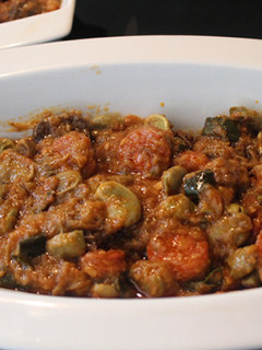 Una foto de Habas con chorizo y morcilla